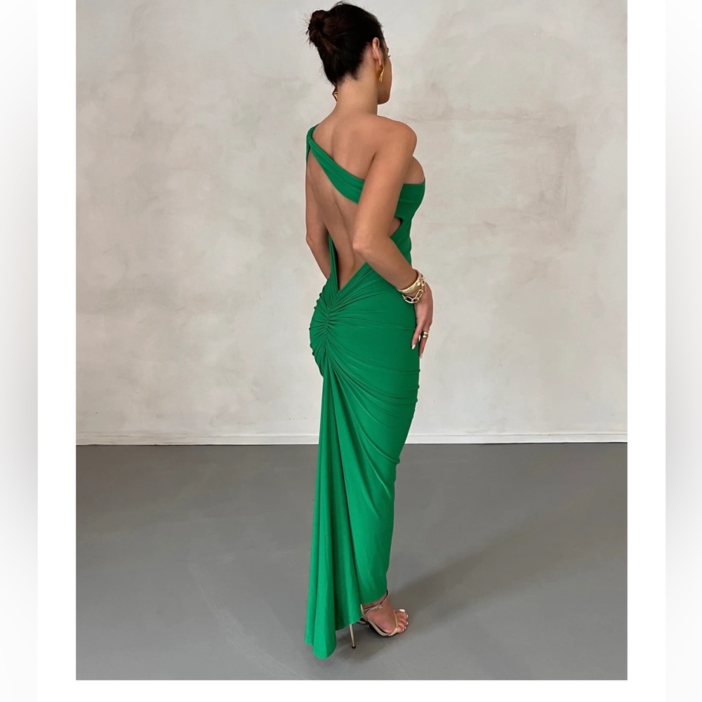 Brand new SOLD OUT Melani the Label Green Low Back Dress Gown